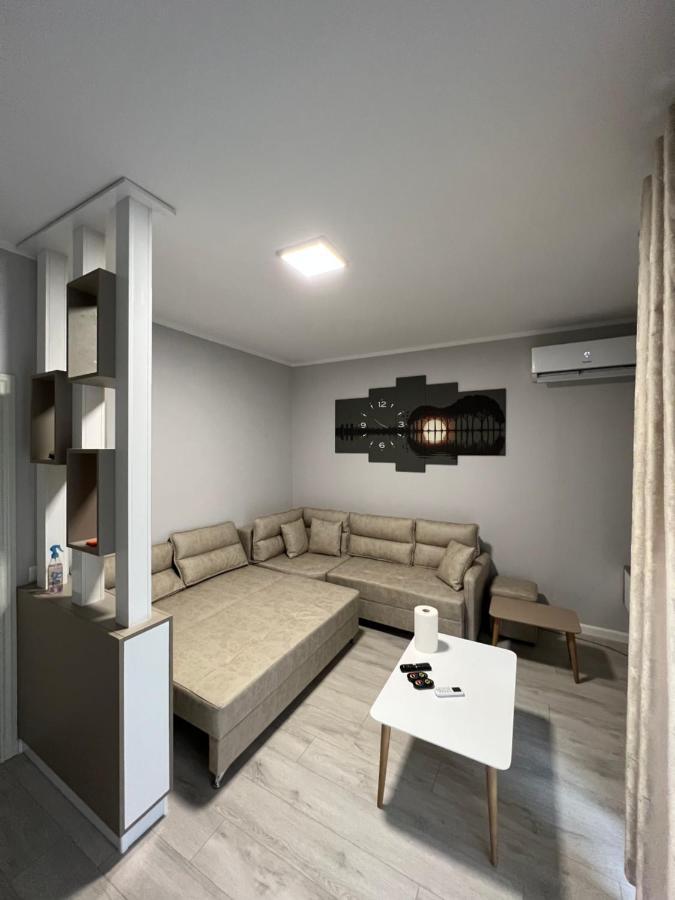 090 Area Apartment Tiranë Luaran gambar